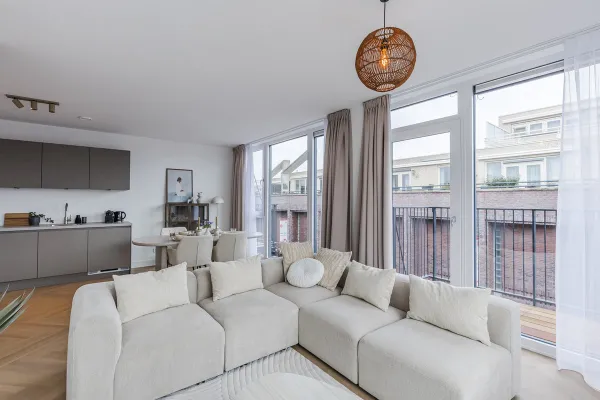 Hoofdweg - Nieuw-Vennep